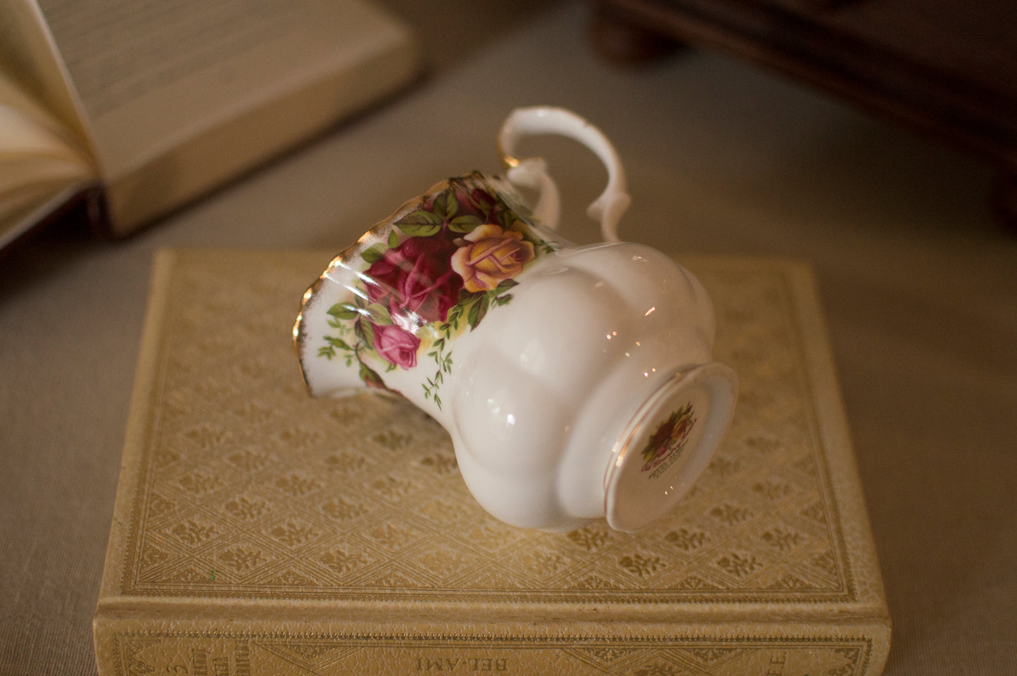 Lattiera Candle ROYAL ALBERT - OLD COUNTRY ROSES