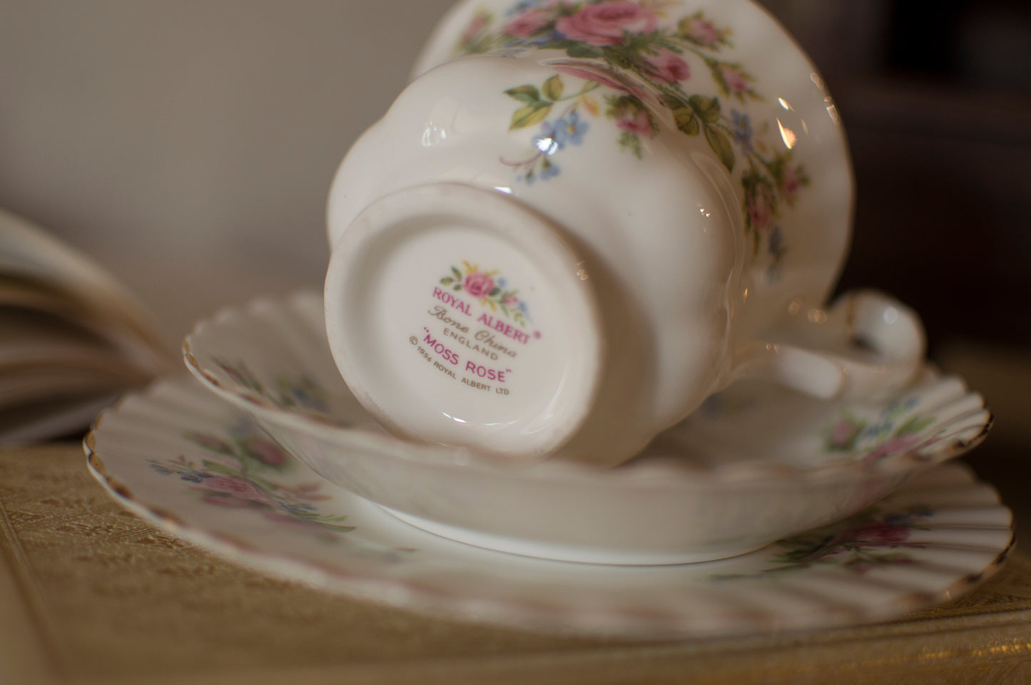 Tea Cup Candle ROYAL ALBERT MOSS ROSE - Trio