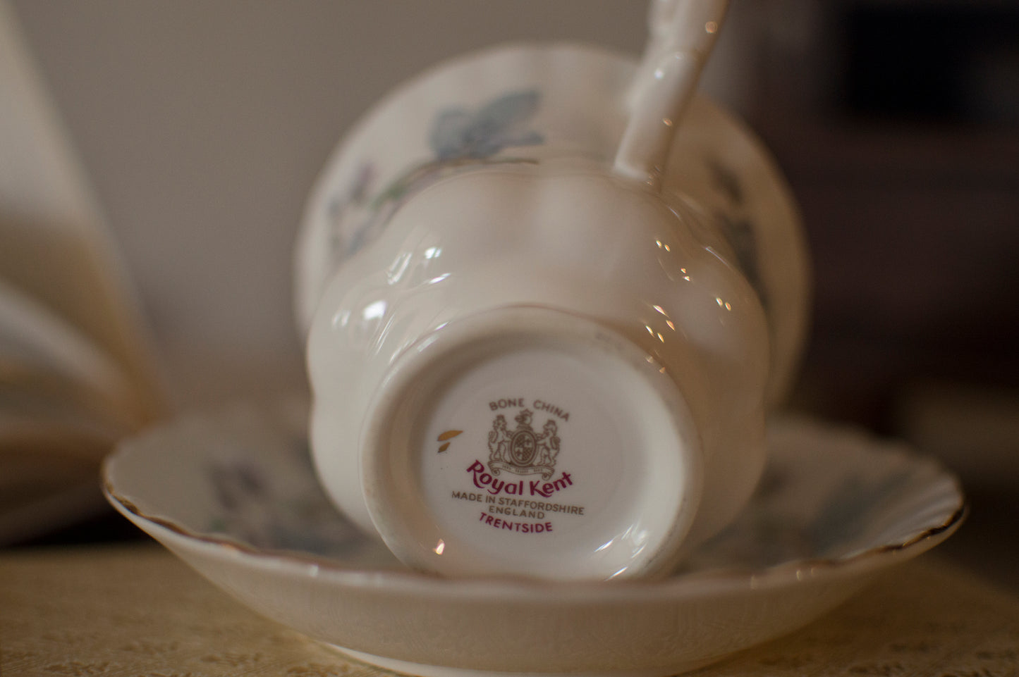 Tea Cup Candle ROYAL KENT - TRENTSIDE