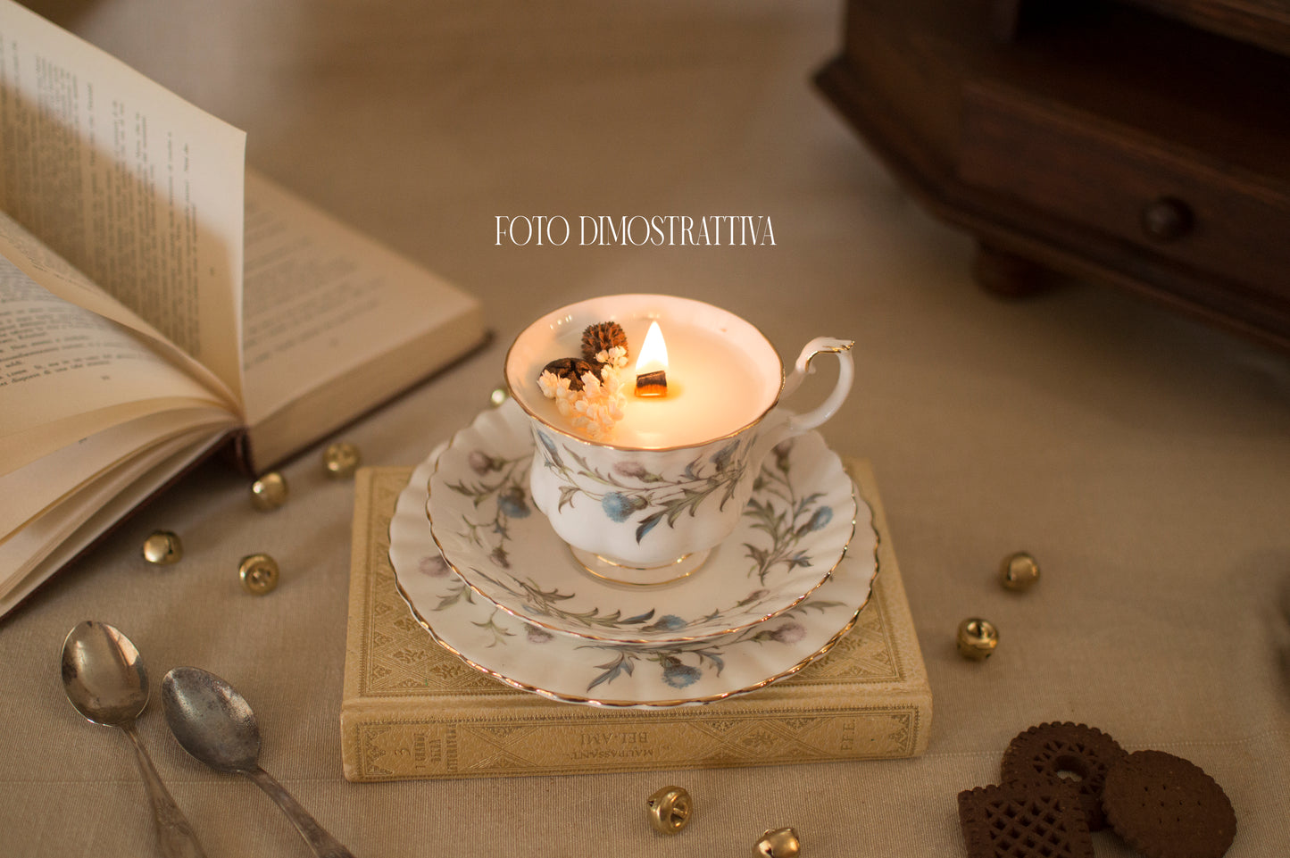 Tea Cup Candle QUEEN'S - MAY