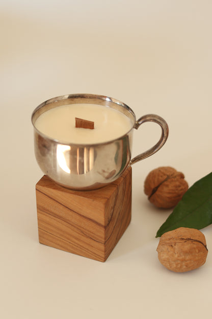 Candela in Tazza di Metallo Vintage - Minimal Candle