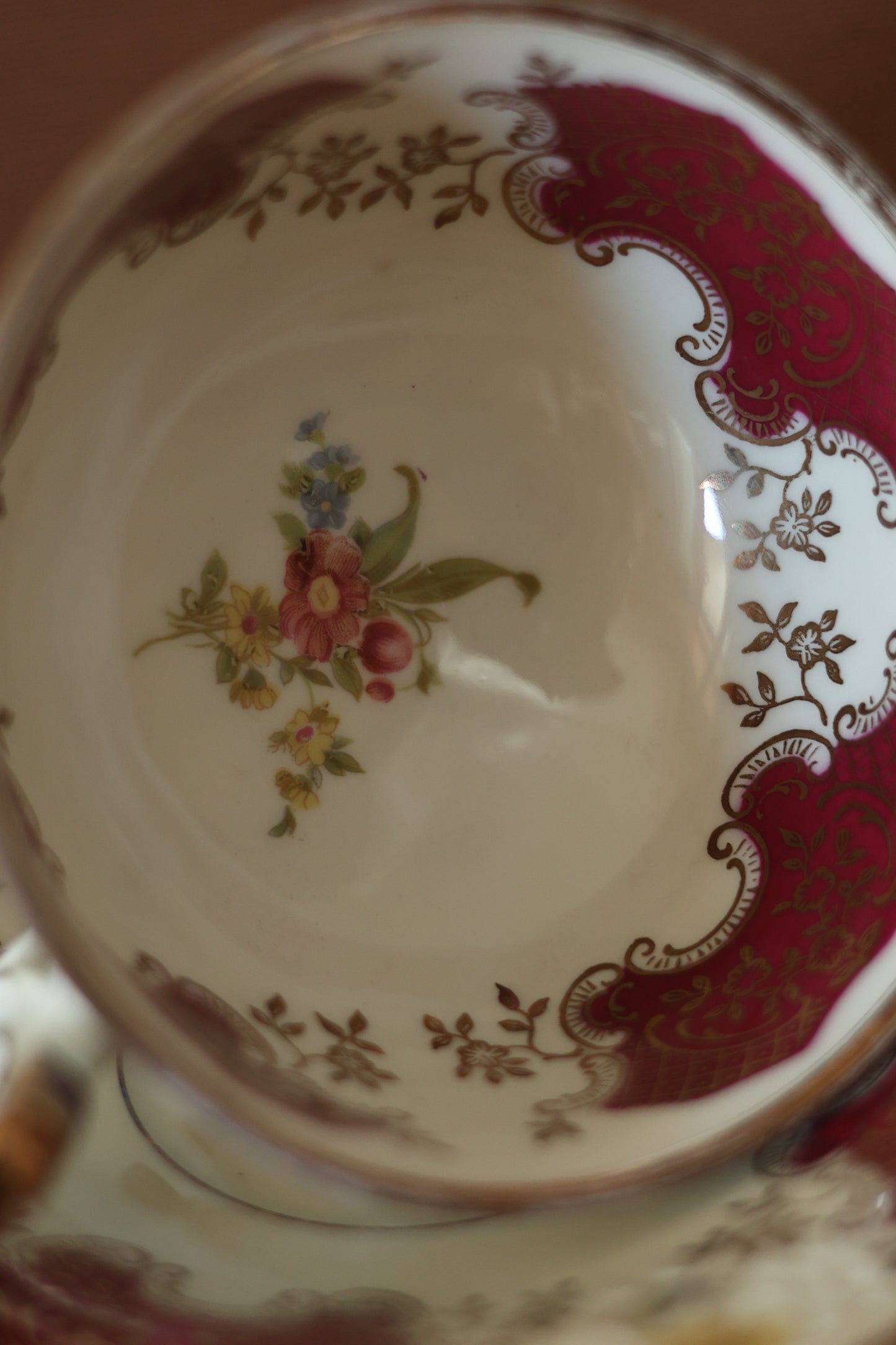 Tea Cup Candle - Candela in tazza da tè rossa - Christmas tea cup - Antique Candles